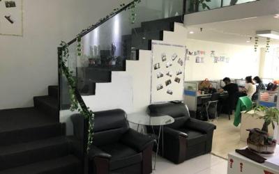 长发中心（CFC）